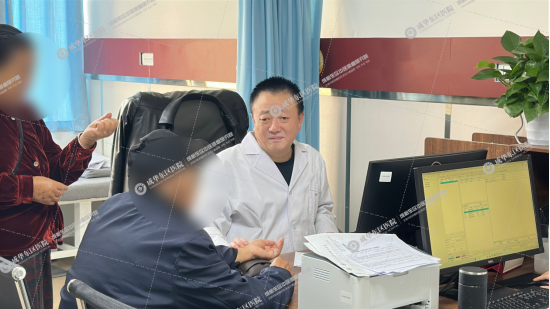 成华东区医院黄宏主任：中医古法治肿瘤，两月助患者实现缩瘤突破